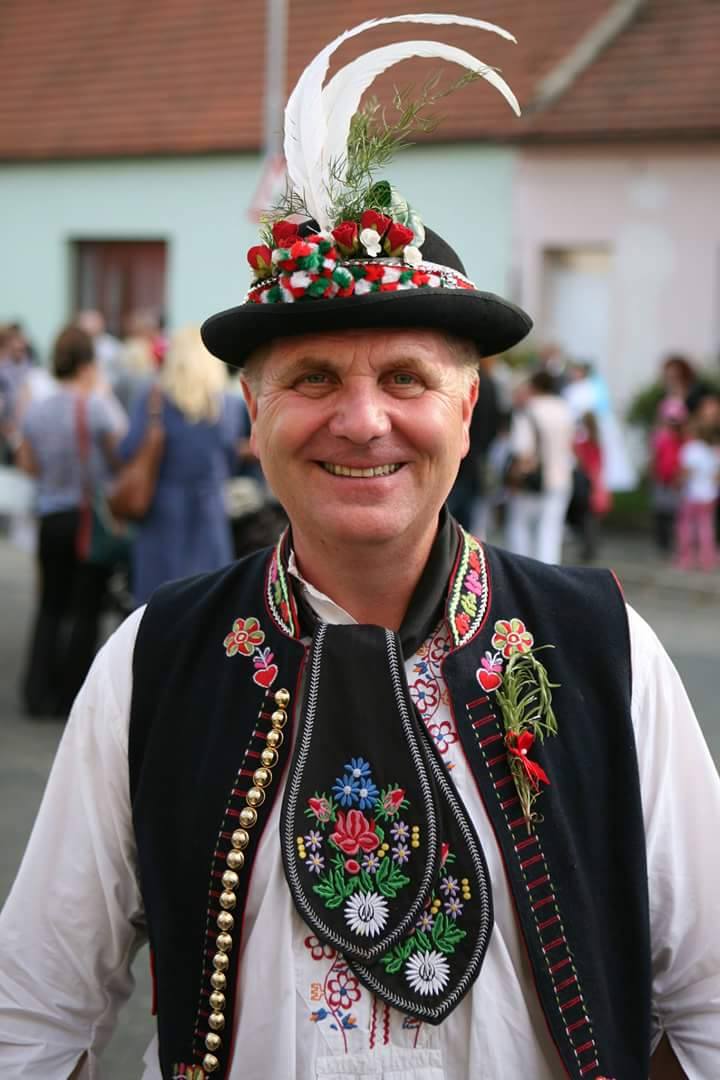 Můžský kyjovký kroj